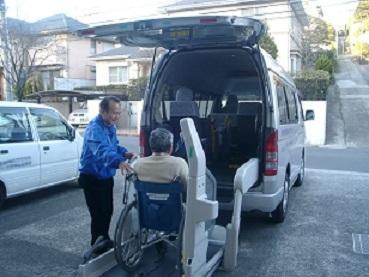 福祉施設のハイエース送迎運転手　MC1708